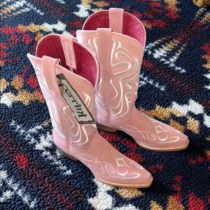 FERRINI WOMEN'S BELLE WESTERN BOOTS - SNIP TOE Women's Pink Western Boots